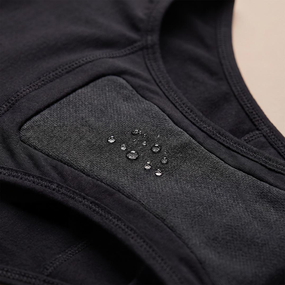 High-waisted absorbent underwear