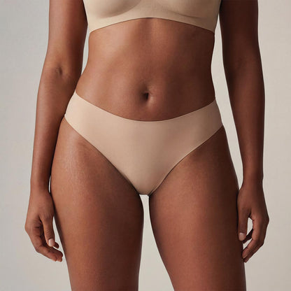 Discreet and elegant absorbent bikini underwear
