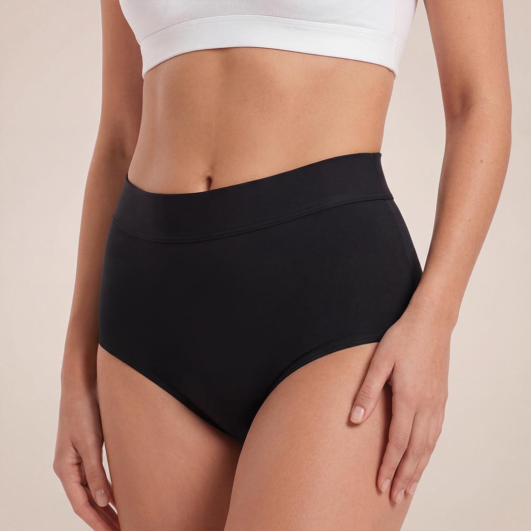 High-waisted absorbent underwear