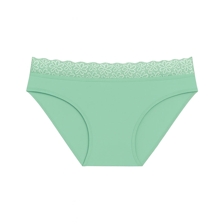 Absorbent lace incontinence knickers